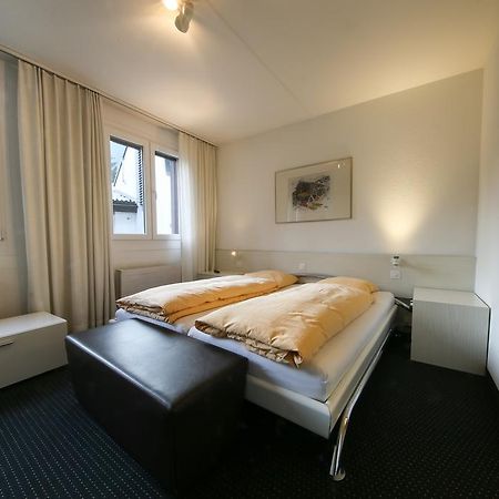 Hotel Grüsch エクステリア 写真