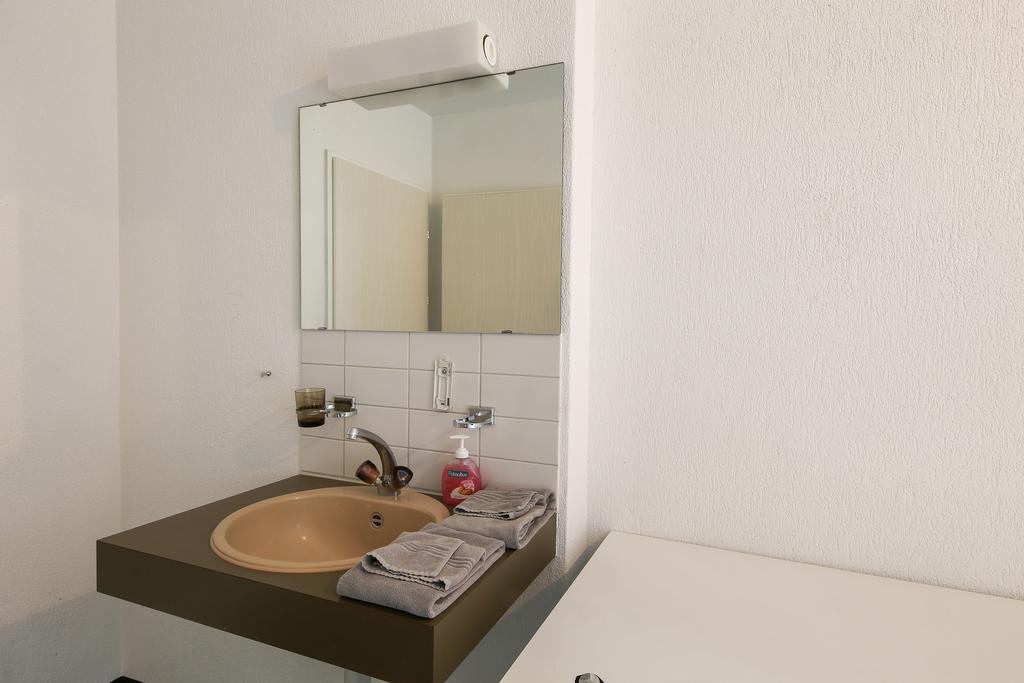 Hotel Grüsch エクステリア 写真