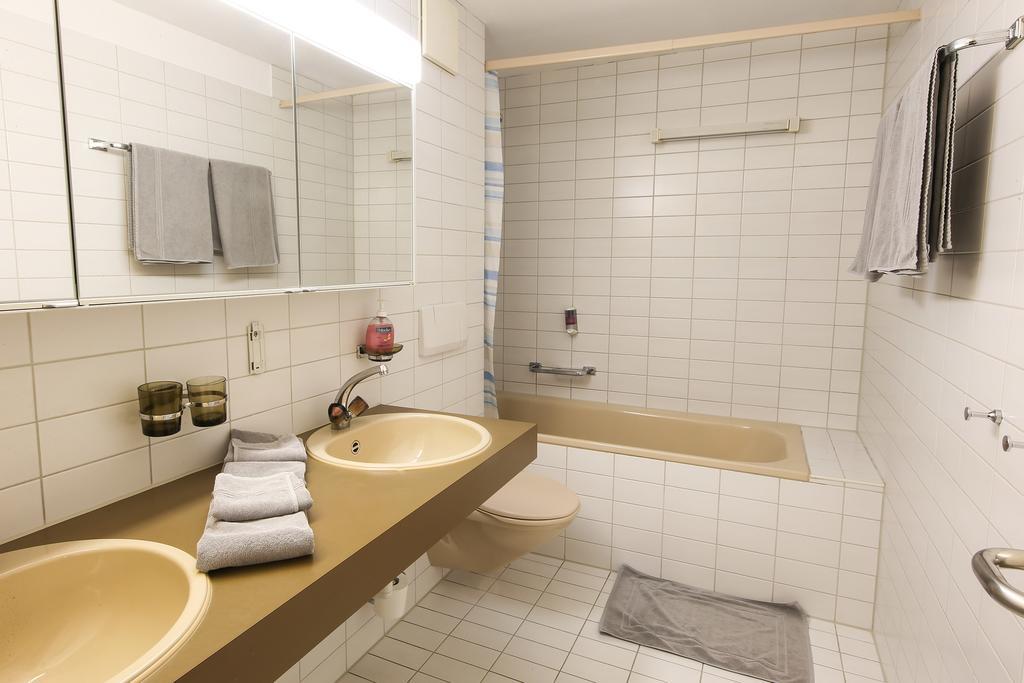 Hotel Grüsch エクステリア 写真